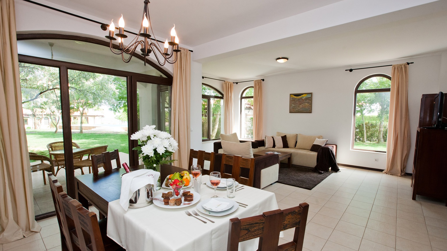 BlackSeaRama Golf & Villas 