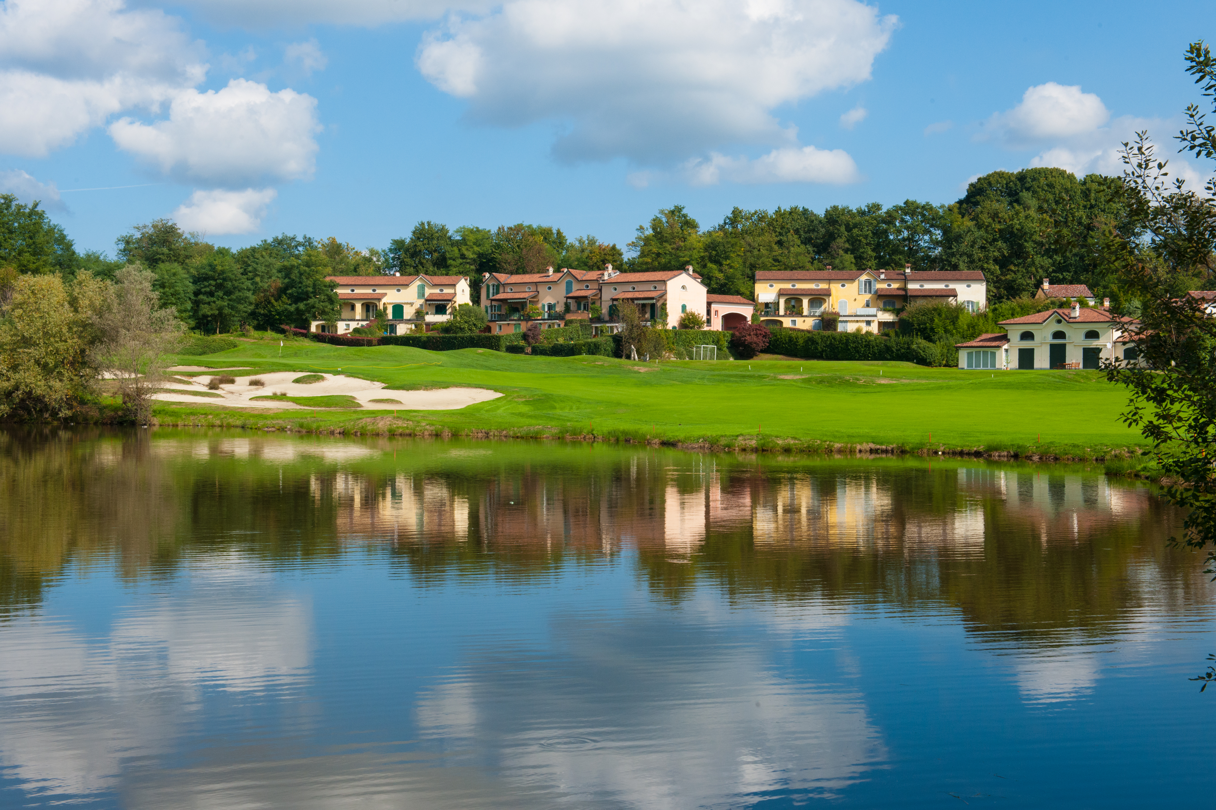 Bogongo Golf Resort & Spa
