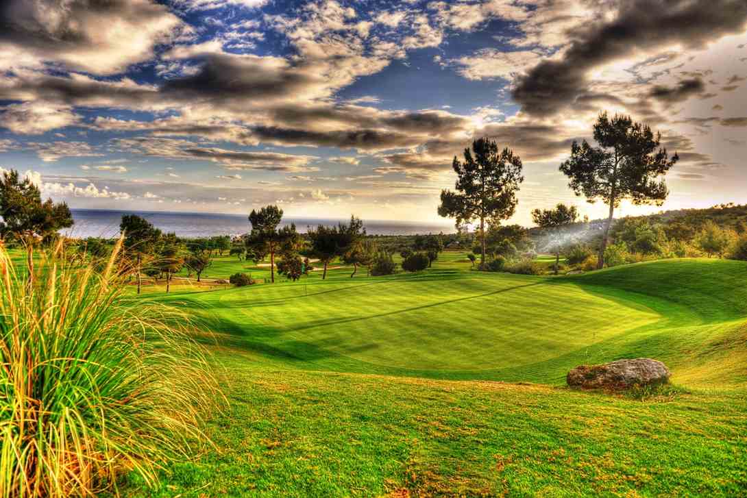 Korineum Golf & Beach Resort