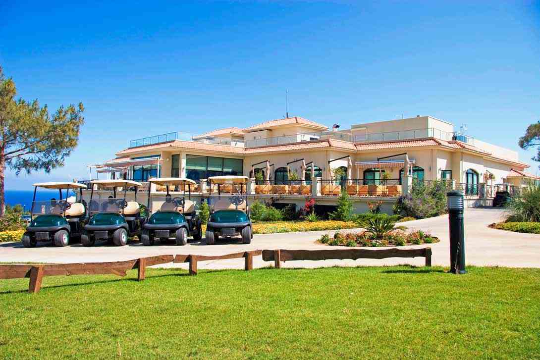 Korineum Golf & Beach Resort