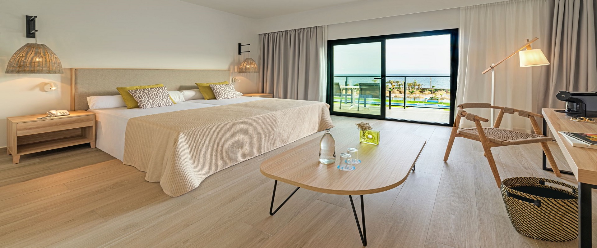 HOTEL CABOGATA BEACH 