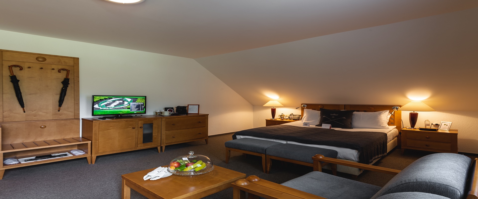 Royal Bled - Lake's House