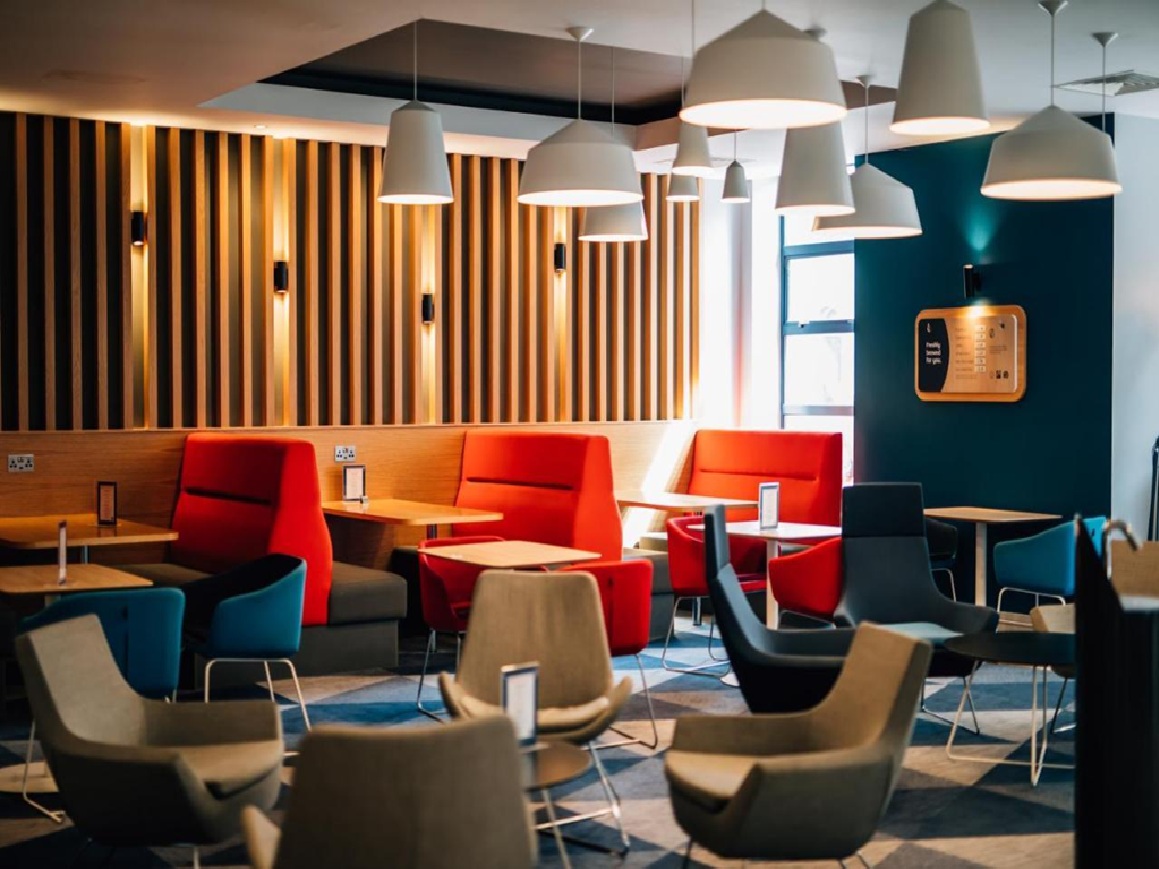 Holiday Inn Express Belfast City by IHG