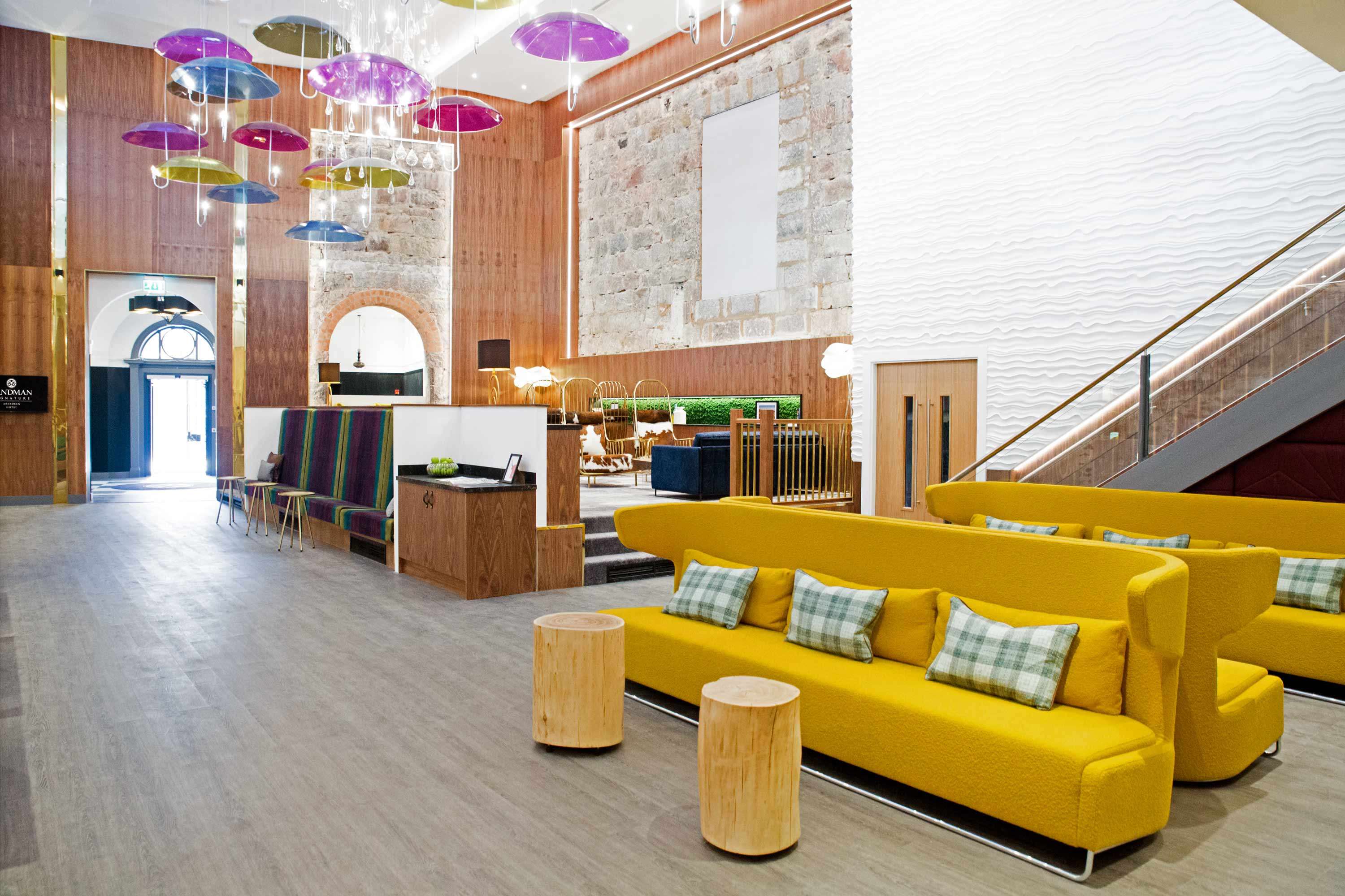 Sandman Signature Hotel & Spa