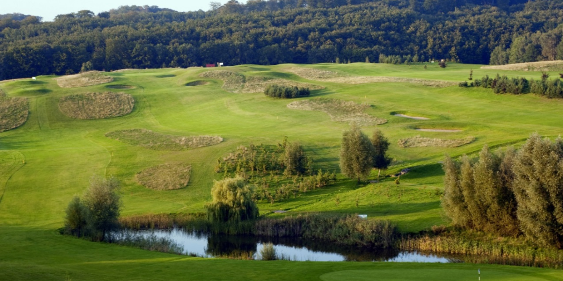 Binowo Park Golf Club