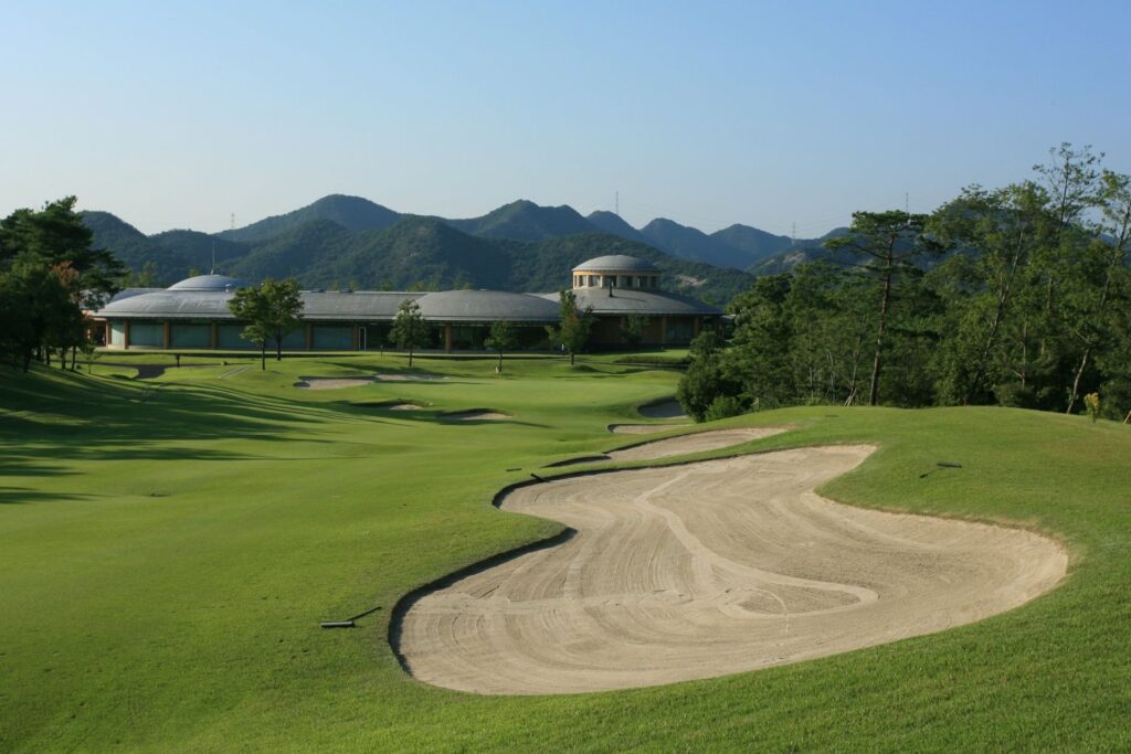 Takamuroike Golf Club
