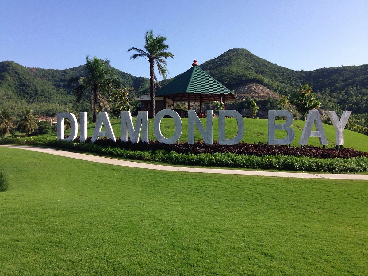 Diamond Bay Resort & Golf